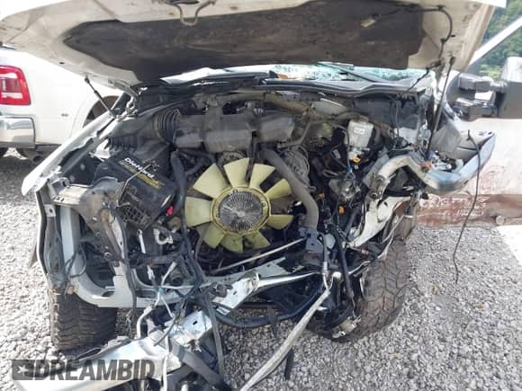 2019 Ford F-250 XL z VIN 1FT7W2B66KED62074, wystawiony jako IAAI lot #43092018 z przebiegiem 103 280 mil mil oraz . Historia ofert i sprzedaży dostępna na DreamBid. Obrazek 10.