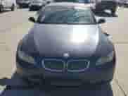 2007 BMW 3 Series 335i z VIN WBAWL73597PX48892, wystawiony jako Copart lot #85400065 z przebiegiem 132 730 mil mil oraz Szkoda całkowita • Salvage title. Historia ofert i sprzedaży dostępna na DreamBid. Obrazek 5.