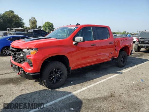 2022 Chevrolet Silverado 1500 Custom Trail Boss с VIN 3GCPDCEK7NG670582, выставлен на аукционе Copart как лот 68401775 с пробегом 9 560 миль миль и Списание • Salvage title. История ставок и продаж доступна на DreamBid. Изображение 1.