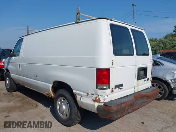 2012 Ford Econoline Cargo Recreational с VIN 1FTNE2EL1CDA20082, выставлен на аукционе IAAI как лот 42916379 с пробегом 190 995 миль миль и . История ставок и продаж доступна на DreamBid. Изображение 3.