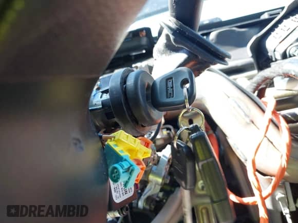 2015 GMC Sierra 1500 z VIN 1GTV2TEC0FZ440809, wystawiony jako IAAI lot #43328074 z przebiegiem Nie podano mil oraz . Historia ofert i sprzedaży dostępna na DreamBid. Obrazek 11.