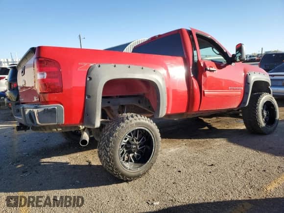 2009 Chevrolet Silverado 1500 with VIN 1GCEK24099Z105683, listed as a Copart auction lot 78843854 with 138,036 mi miles and Salvage title. Bid and sale history available at DreamBid. Image 3.