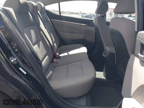 2019 Hyundai Elantra SE с VIN KMHD74LF1KU778318, выставлен на аукционе IAAI как лот 43443540 с пробегом 14 564 миль миль и . История ставок и продаж доступна на DreamBid. Изображение 8.