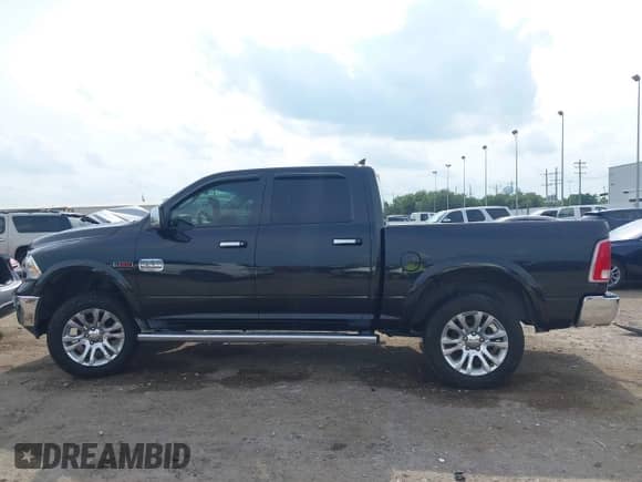 2017 Ram 1500 Limited with VIN 1C6RR7PM6HS522900, listed as a IAAI auction lot 42366025 with 203,003 mi miles and . Bid and sale history available at DreamBid. Image 14.