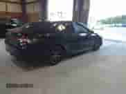 2021 Toyota Camry SE z VIN 4T1G11AKXMU471598, wystawiony jako IAAI lot #43060273 z przebiegiem 87 450 mil mil oraz . Historia ofert i sprzedaży dostępna na DreamBid. Obrazek 4.