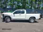 2024 Nissan Frontier S z VIN 1N6ED1CL1RN637370, wystawiony jako IAAI lot #42368622 z przebiegiem 43 413 mil mil oraz . Historia ofert i sprzedaży dostępna na DreamBid. Obrazek 14.