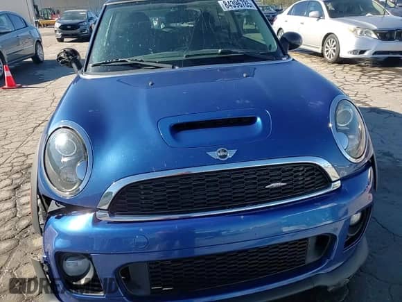 2012 MINI Hardtop S с VIN WMWSV3C50CTY27547, выставлен на аукционе Copart как лот 84396785 с пробегом 155 520 миль миль и Списание • Salvage title. История ставок и продаж доступна на DreamBid. Изображение 13.