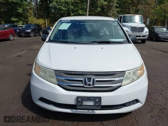2013 Honda Odyssey LX с VIN 5FNRL5H22DB034207, выставлен на аукционе IAAI как лот 43265708 с пробегом 199 130 миль миль и . История ставок и продаж доступна на DreamBid. Изображение 12.