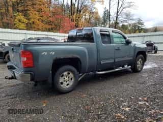 2011 Chevrolet Silverado 1500 LT z VIN 1GCRKSE39BZ101262, wystawiony jako Copart lot #82634775 z przebiegiem 126 788 mil mil oraz Czysty tytuł • Clean title. Historia ofert i sprzedaży dostępna na DreamBid. Obrazek 3.