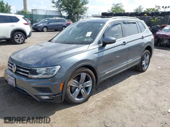 2020 Volkswagen Tiguan SE с VIN 3VV2B7AX4LM094703, выставлен на аукционе IAAI как лот 42971271 с пробегом 49 146 миль миль и . История ставок и продаж доступна на DreamBid. Изображение 2.