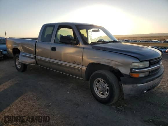 2000 Chevrolet Silverado 2500 LS with VIN 1GCGC29U8YE288033, listed as a Copart auction lot 78879244 with Not provided miles and Salvage title. Bid and sale history available at DreamBid. Image 4.
