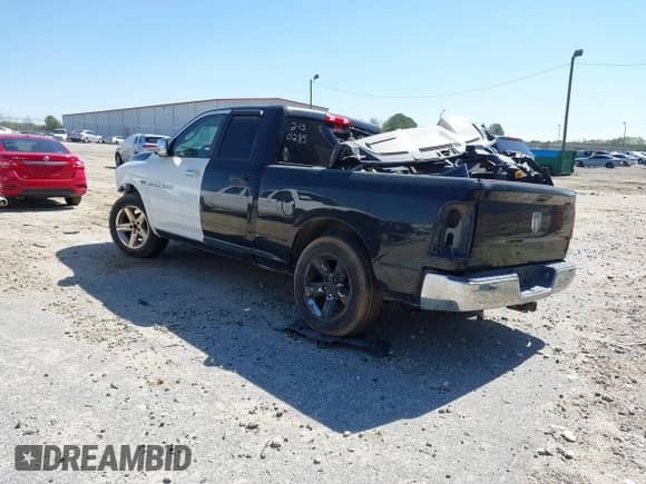 2009 Dodge 1500 SLT with VIN 1D3HB18T89S790285, listed as a IAAI auction lot 41848652 with 191,955 mi miles and . Bid and sale history available at DreamBid. Image 3.