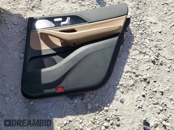 2024 Mercedes-Benz GLS 580 z VIN 4JGFF8FE0RB065082, wystawiony jako Copart lot #87834325 z przebiegiem 26 705 mil mil oraz Czysty tytuł • Clean title. Historia ofert i sprzedaży dostępna na DreamBid. Obrazek 13.