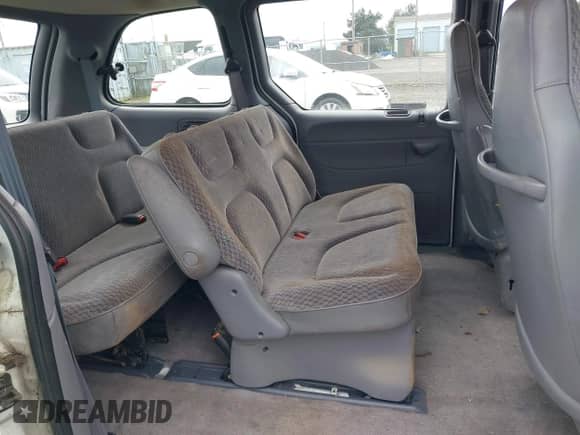 1998 Dodge Caravan с VIN 2B4FP2532WR732050, выставлен на аукционе IAAI как лот 41958683 с пробегом Не указан миль и . История ставок и продаж доступна на DreamBid. Изображение 8.
