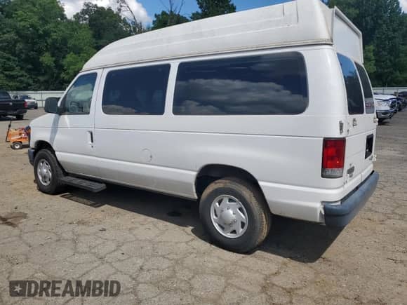 2013 Ford Econoline Cargo Commercial with VIN 1FTNE2EW5DDB06085, listed as a Copart auction lot 62732735 with 262,016 mi miles and Clean title. Bid and sale history available at DreamBid. Image 2.