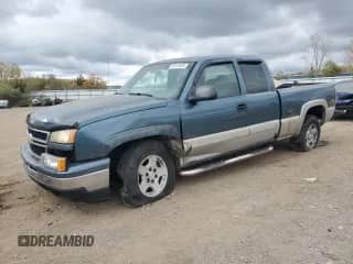 2006 Chevrolet Silverado 1500 LT1 z VIN 1GCEK19B76Z256280, wystawiony jako Copart lot #86813835 z przebiegiem 180 590 mil mil oraz Szkoda całkowita • Salvage title. Historia ofert i sprzedaży dostępna na DreamBid. Obrazek 1.