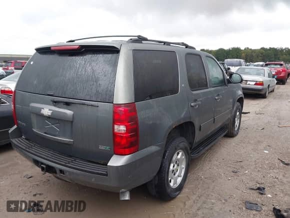 2011 Chevrolet Tahoe LT с VIN 1GNSKBE09BR204132, выставлен на аукционе IAAI как лот 43304603 с пробегом 226 411 миль миль и . История ставок и продаж доступна на DreamBid. Изображение 4.