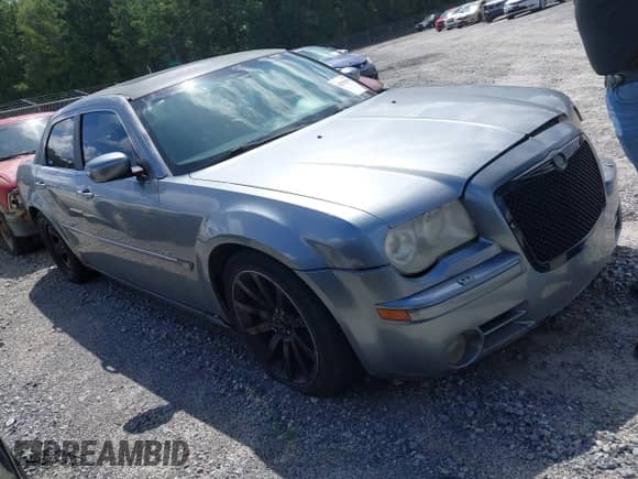 2006 Chrysler 300 C SRT-8 with VIN 2C3KA73WX6H377782, listed as a IAAI auction lot 42701559 with 162,267 mi miles and . Bid and sale history available at DreamBid. Image 1.