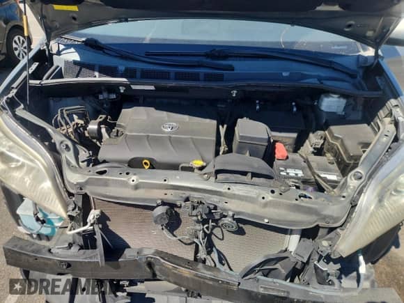 2012 Toyota Sienna LE AAS with VIN 5TDKK3DC0CS180025, listed as a Copart auction lot 72029525 with 110,199 mi miles and Salvage title. Bid and sale history available at DreamBid. Image 11.