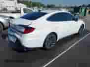 2020 Hyundai Sonata SEL Plus z VIN 5NPEJ4J25LH024599, wystawiony jako IAAI lot #43250746 z przebiegiem 53 519 mil mil oraz . Historia ofert i sprzedaży dostępna na DreamBid. Obrazek 4.