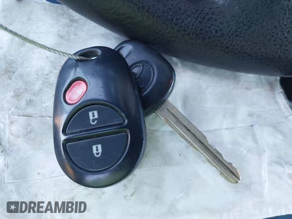 2013 Toyota Tundra z VIN 5TFUM5F12DX045330, wystawiony jako IAAI lot #43470142 z przebiegiem 222 317 mil mil oraz . Historia ofert i sprzedaży dostępna na DreamBid. Obrazek 11.