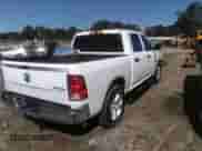 2022 Ram 1500 Tradesman z VIN 3C6RR7KG7NG242942, wystawiony jako IAAI lot #42706776 z przebiegiem 75 139 mil mil oraz . Historia ofert i sprzedaży dostępna na DreamBid. Obrazek 4.