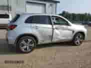 2020 Mitsubishi Outlander SE z VIN JA4AP4AU9LU030565, wystawiony jako Copart lot #80143545 z przebiegiem 84 002 mil mil oraz Nie do naprawy • Non repairable. Historia ofert i sprzedaży dostępna na DreamBid. Obrazek 3.