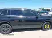 2022 Volkswagen Tiguan SE with VIN 3VV2B7AX3NM132957, listed as a IAAI auction lot 43105559 with 62,359 mi miles and . Bid and sale history available at DreamBid. Image 13.