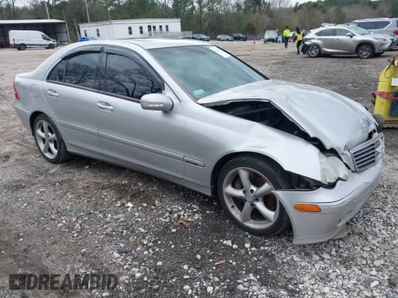 2004 Mercedes-Benz C 320 with VIN WDBRF64J34F488308, listed as a IAAI auction lot 41516891 with 160,855 mi miles and . Bid and sale history available at DreamBid. Image 1.