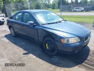 2009 Volvo S60 2.5T с VIN YV1RS592692721549, выставлен на аукционе IAAI как лот 42814363 с пробегом 136 242 миль миль и . История ставок и продаж доступна на DreamBid. Изображение 1.
