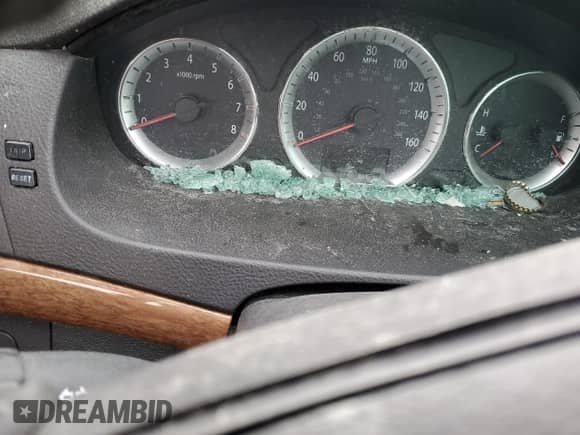 2010 Hyundai Sonata Limited with VIN 5NPEU4AC0AH610690, listed as a Copart auction lot 84017674 with Not provided miles and Salvage title. Bid and sale history available at DreamBid. Image 9.