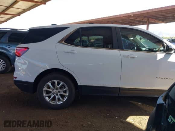 2021 Chevrolet Equinox LT z VIN 3GNAXUEV6MS178223, wystawiony jako IAAI lot #43351577 z przebiegiem 97 913 mil mil oraz . Historia ofert i sprzedaży dostępna na DreamBid. Obrazek 13.