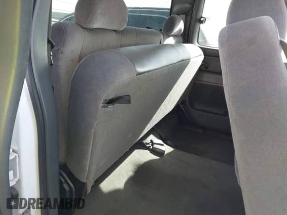 2006 GMC Sierra 1500 SLE1 with VIN 1GTEK19BX6Z180215, listed as a IAAI auction lot 41548959 with 394,076 mi miles and . Bid and sale history available at DreamBid. Image 8.