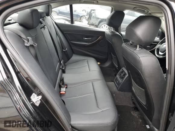 2015 BMW 3 Series 328i с VIN WBA3A5G53FNS89327, выставлен на аукционе Copart как лот 59706215 с пробегом 96 971 миль миль и Списание • Salvage title. История ставок и продаж доступна на DreamBid. Изображение 10.