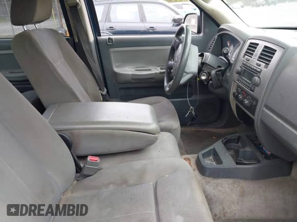 2006 Dodge Dakota SLT with VIN 1D7HE48K26S517398, listed as a IAAI auction lot 41961448 with 298,840 mi miles and . Bid and sale history available at DreamBid. Image 5.