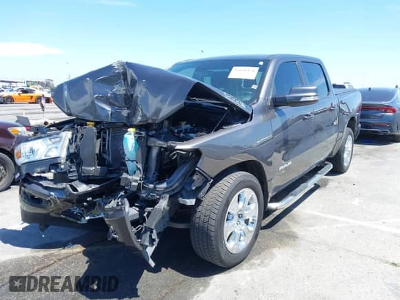 2020 Ram 1500 Lone Star z VIN 1C6RREFT9LN262285, wystawiony jako IAAI lot #42010474 z przebiegiem 80 965 mil mil oraz . Historia ofert i sprzedaży dostępna na DreamBid. Obrazek 17.