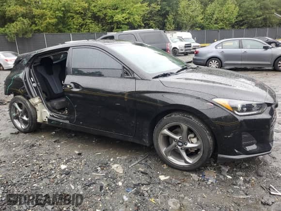 2021 Hyundai Veloster 2.0 z VIN KMHTG6AFXMU032611, wystawiony jako Copart lot #72994204 z przebiegiem 21 916 mil mil oraz Szkoda całkowita • Salvage title. Historia ofert i sprzedaży dostępna na DreamBid. Obrazek 4.