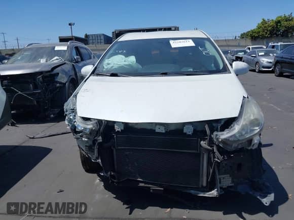 2016 Toyota Prius Two z VIN JTDZN3EU6GJ046314, wystawiony jako IAAI lot #42503611 z przebiegiem Nie podano mil oraz . Historia ofert i sprzedaży dostępna na DreamBid. Obrazek 13.