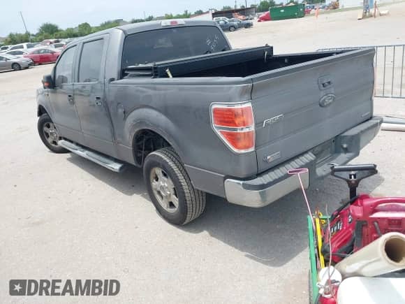 2011 Ford F-150 XL with VIN 1FTEW1CM6BFD08055, listed as a IAAI auction lot 42302966 with 204,167 mi miles and . Bid and sale history available at DreamBid. Image 3.