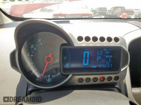 2013 Chevrolet Sonic LT с VIN 1G1JC5SBXD4231518, выставлен на аукционе Copart как лот 65627595 с пробегом 23 237 миль миль и Чистый • Clean title. История ставок и продаж доступна на DreamBid. Изображение 9.