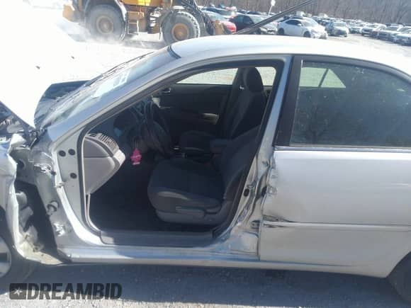 2006 Toyota Camry STD с VIN 4T1BE32K46U745857, выставлен на аукционе IAAI как лот 41685029 с пробегом 268 883 миль миль и . История ставок и продаж доступна на DreamBid. Изображение 6.