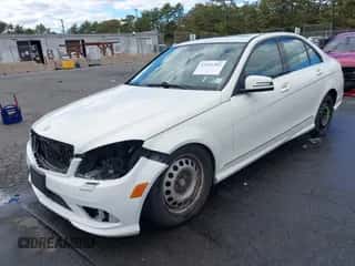 2010 Mercedes-Benz C 300 Sport с VIN WDDGF8BB3AR125040, выставлен на аукционе IAAI как лот 43392392 с пробегом 135 072 миль миль и . История ставок и продаж доступна на DreamBid. Изображение 2.