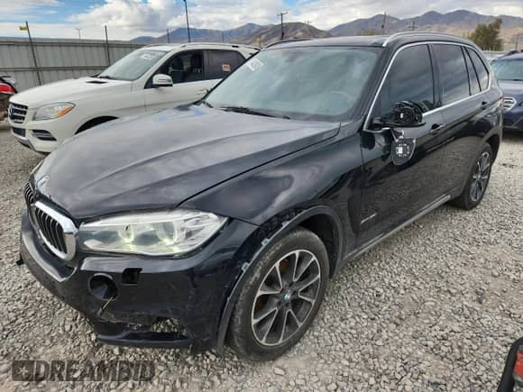 2017 BMW X5 xDrive35i с VIN 5UXKR0C52H0V49697, выставлен на аукционе Copart как лот 84439245 с пробегом 115 044 миль миль и Списание • Salvage title. История ставок и продаж доступна на DreamBid. Изображение 1.