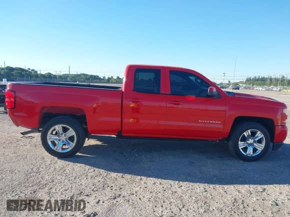 2017 Chevrolet Silverado 1500 Custom с VIN 1GCRCPEH3HZ198991, выставлен на аукционе IAAI как лот 41826784 с пробегом 93 692 миль миль и . История ставок и продаж доступна на DreamBid. Изображение 14.
