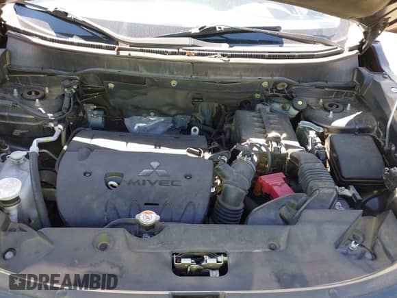 2020 Mitsubishi Outlander SE z VIN JA4AP4AU4LU008540, wystawiony jako IAAI lot #43328500 z przebiegiem 89 712 mil mil oraz . Historia ofert i sprzedaży dostępna na DreamBid. Obrazek 10.