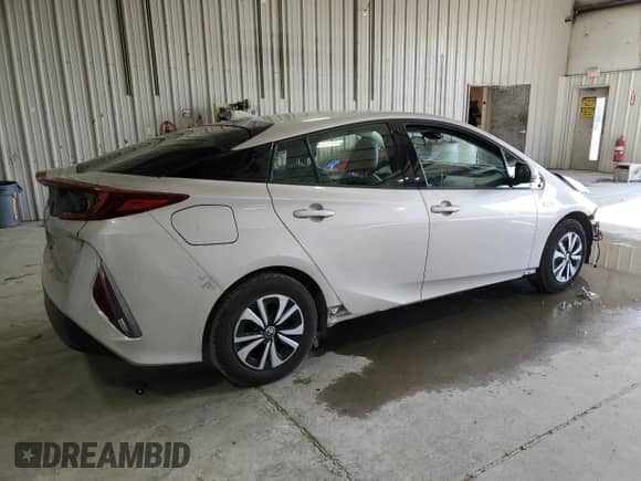 2018 Toyota Prius Plus with VIN JTDKARFP7J3084848, listed as a Copart auction lot 84256715 with 96,007 mi miles and Salvage title. Bid and sale history available at DreamBid. Image 3.