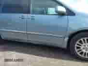 2010 Toyota Sienna XLE с VIN 5TDYK4CC3AS343295, выставлен на аукционе IAAI как лот 42437595 с пробегом 228 438 миль миль и . История ставок и продаж доступна на DreamBid. Изображение 6.