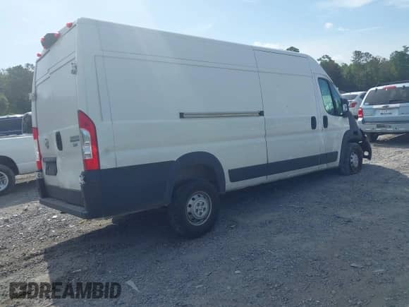 2023 Ram ProMaster Cargo z VIN 3C6MRVJG0PE521759, wystawiony jako IAAI lot #42649745 z przebiegiem Nie podano mil oraz . Historia ofert i sprzedaży dostępna na DreamBid. Obrazek 4.