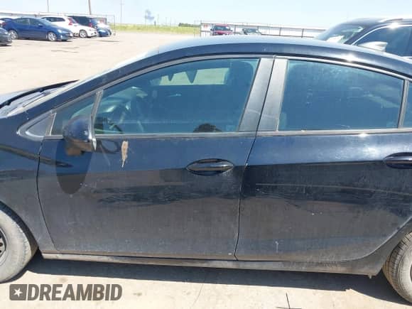 2018 Chevrolet Cruze LS с VIN 1G1BC5SM5J7143234, выставлен на аукционе IAAI как лот 43128872 с пробегом 150 109 миль миль и . История ставок и продаж доступна на DreamBid. Изображение 14.