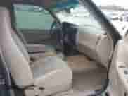 2000 Ford Explorer Sport с VIN 1FMYU60E0YUA32680, выставлен на аукционе IAAI как лот 43313986 с пробегом 286 978 миль миль и . История ставок и продаж доступна на DreamBid. Изображение 5.